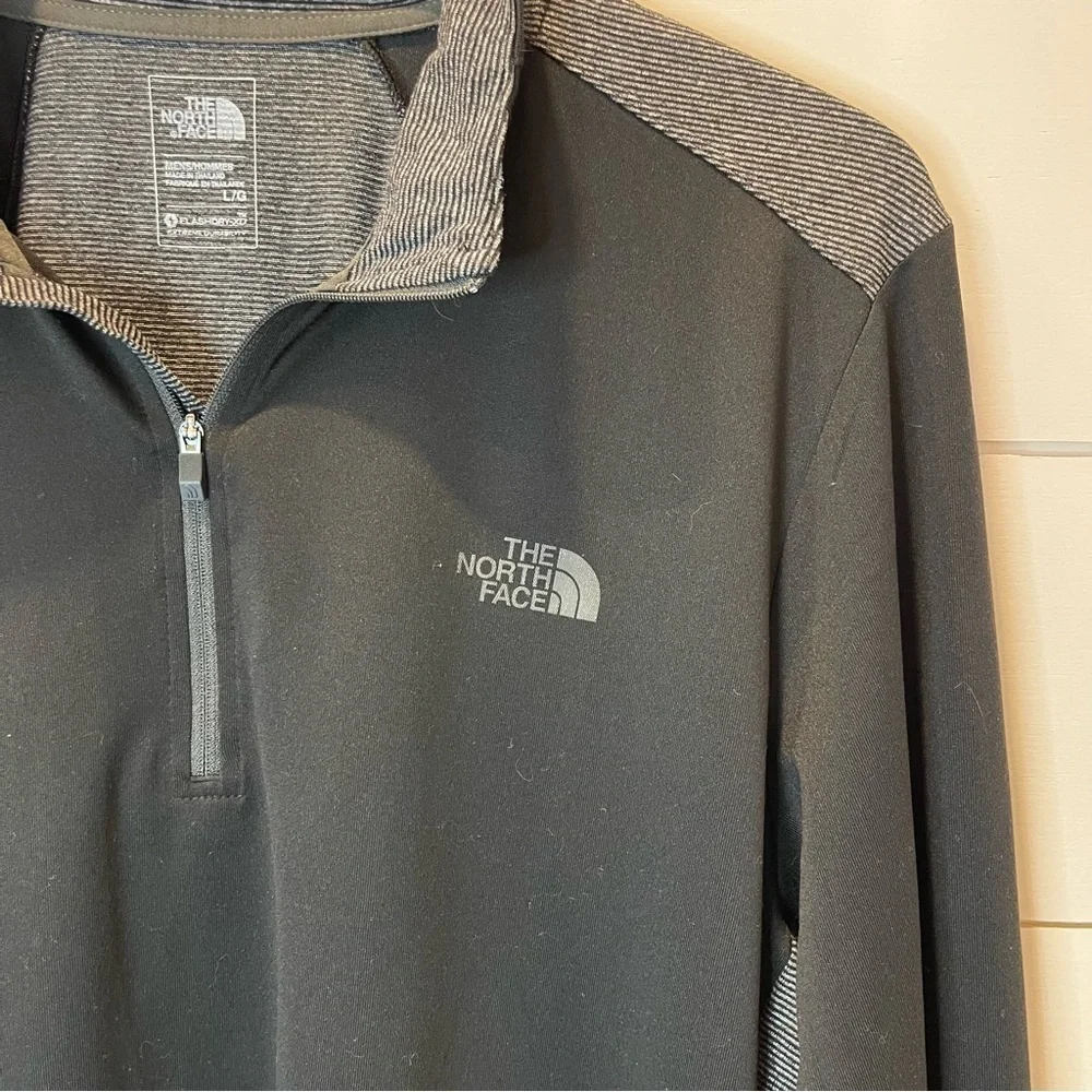 The North Face Black & Gray Quarter-Zip Pullover Mens Size Large